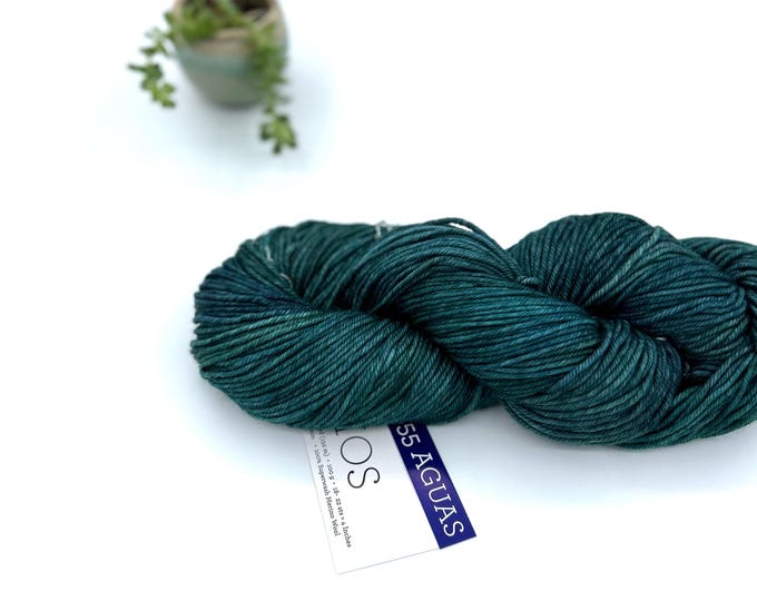 Malabrigo Rios Yarn + Hat Knitting Pattern, Worsted weight,  100% Merino Wool, 855 Aguas