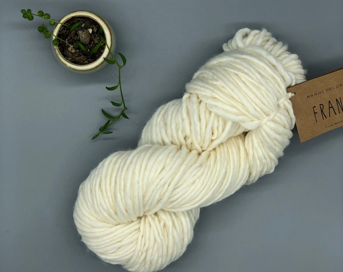 Franca Yarn by Manos del Uruguay, Super Bulky, 100% Superwash Merino Wool, Natural, White merino yarn
