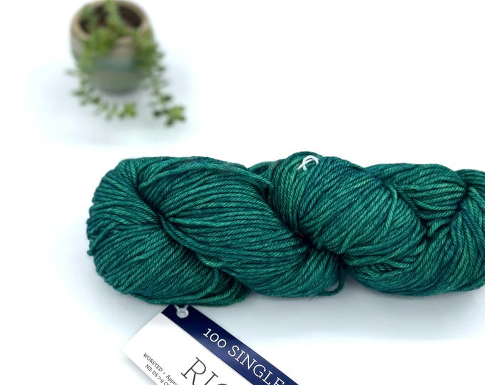 Malabrigo Rios Yarn + Hat Knitting Pattern, Worsted weight, 100% Merino Wool, Green, single lot