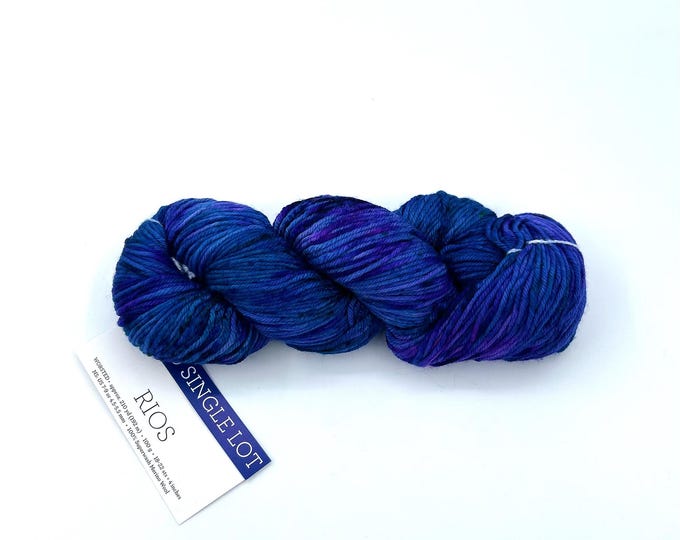 Malabrigo Rios Yarn + Hat Knitting Pattern, Worsted weight, 100% Merino Wool, Purple speckled, single lot