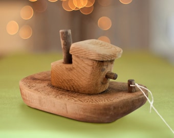 Wooden Toy Tugboat Carving with String Rustic Natural Wood Toy Boat Decoration Folk Art Raw Natural DIY Paint Your Own Wood Blanks Boat
