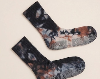 Tie Dye Grip Socks | Earthy Charcoal Boho Pilates Barre Yoga Non-Slip Socks