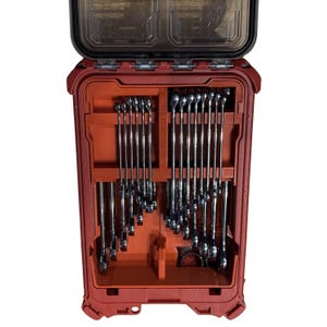 Inserto Milwaukee Packout per set di chiavi combinate da 30 pezzi, misure SAE e metriche (utensili e confezione non inclusi).