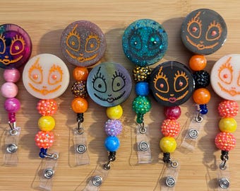 Porta credenciales espeluznantes con diseño de enfermera fantasma y calabaza, clip retráctil para enfermeras, maestras y personal médico.