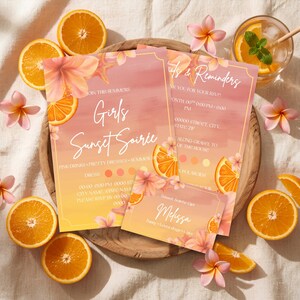 Könnte beinhalten: Ein Set aus gedruckten Einladungskarten für eine Girls Sunset Soiree mit einem orange-rosa Farbverlauf, verziert mit Illustrationen von Orangenscheiben und rosa Frangipani-Blüten. Der Text enthält Veranstaltungsdetails und ein Namensschild für Melissa.