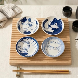 Japanese Cat Sauce Dish Set | Cute Ceramic Sushi Plates | Lucky Cat Soy Sauce Bowls 4pcs