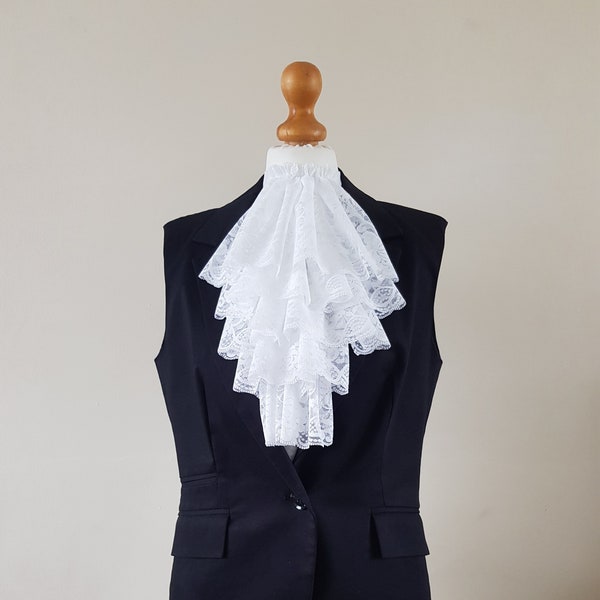 White lace jabot, White lace cravat, Historical accessory