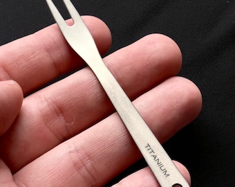 Titanium Pure Fruit Fork Ultralight Portable Camping Utensil for Desserts, Snacks & Outdoor Hiking, Reusable 2-Tine Tool
