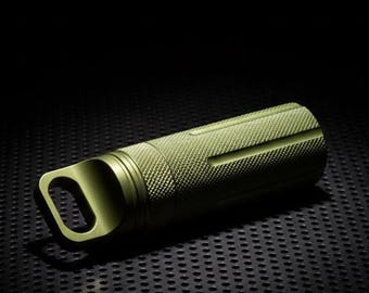 Botiquín EDC impermeable, llavero de aluminio para suplementos diarios, contenedor verde para equipo de exterior para viajes y aventuras.