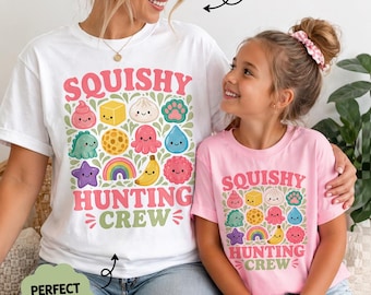 Camiseta Squishy Hunting Crew, camisetas a juego para mamá e hijo/a, camiseta para amantes de los juguetes inspirada en Needoh, adorable conjunto familiar a juego.