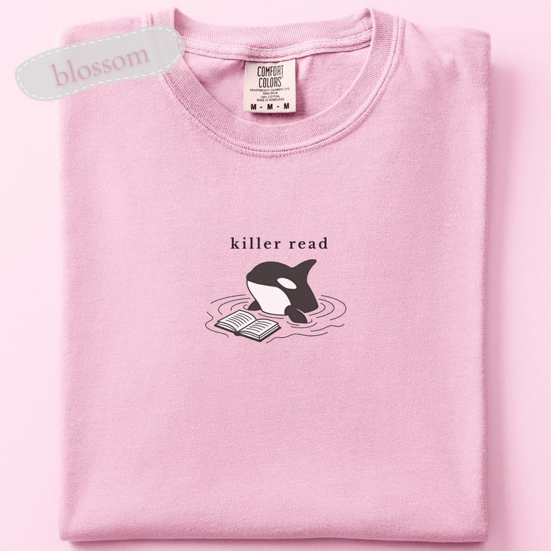Camiseta bordada Killer Read Orca, camiseta para amantes de los libros con temática oceánica, colores cómodos, regalo para lectores de playa, camiseta playera para amantes de los libros, camiseta BookTok imagen 5