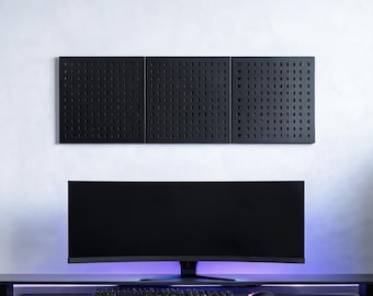 Panel ścienny z perforacją 1x3 | Organizer do gier kompatybilny z Ikea Skadis | Przechowywanie na ścianie do montażu na biurku | Matowa czerń, druk 3D