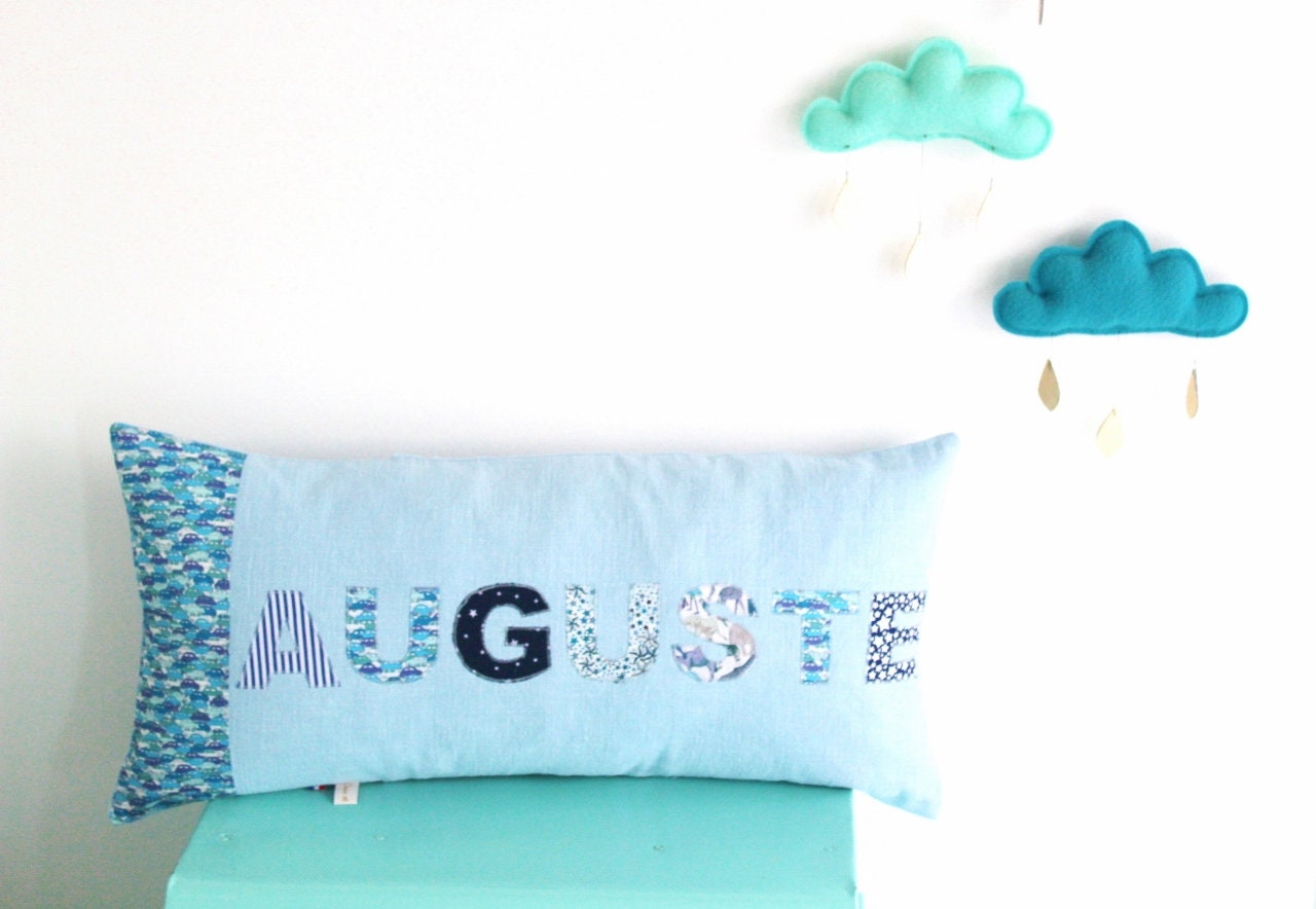 Coussin en Lin Bleu Pâle Personnalisé, Bande Liberty Cars - sur Commande