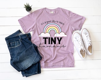 Het is een goede dag om kleine mensen les te geven, png PNGEgg | Shirtontwerp voor leraar | T-shirt voor kleuters | Leuke grafische leraar | Digitale download