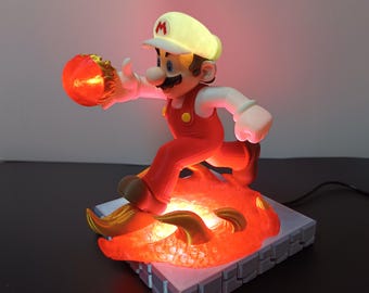 Lámpara de escritorio LED estilo arcade con diseño retro de Super Mario (versión fuego)