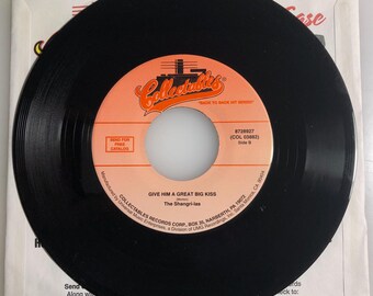 The Shangri-Las / Give Him a Great Big Kiss / 45rpm / MINT!