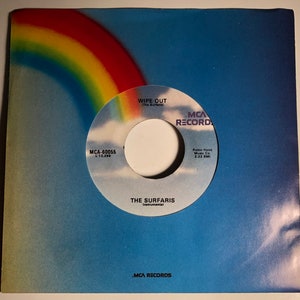 The Surfaris / Wipe Out & I&#39;m A Hog For You / 1980s 45rpm / NM