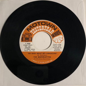 The Marvelettes / My Baby Must Be A Magician / 45rpm / Mint