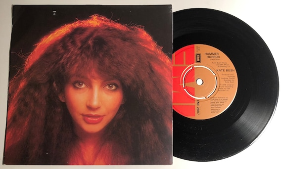 輸入盤７インチシングル ケイト・ブッシュ　Kate Bush Wow 輸入盤7インチシングル ケイト・ブッシュKate Bush Wow