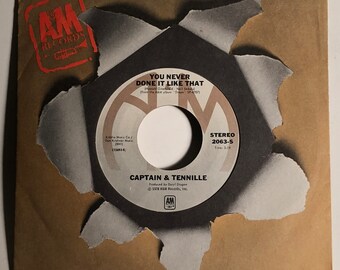 Captain & Tennille / Vous ne l'avez jamais fait comme ça / 1978 45 tr/min / NM+