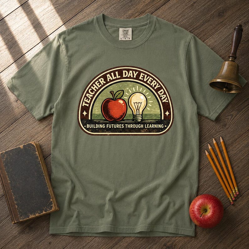 Vintage Teacher Heritage Shirt | Retro Educator Badge Tee | Building Futures Botanical Art | Teacher Gift Comfort Colors 1717 afbeelding 4