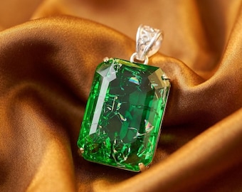Colgante de esmeralda colombiana de 70-75 quilates, gema verde talla esmeralda / Colgante de plata de ley 925 / Regalo de joyería llamativa para hombres y mujeres (