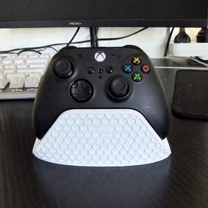 Xbox Controller Stand (honeycomb)