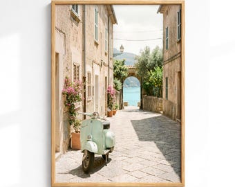 Vespa verde menta, lámina veraniega italiana, arte mural de pueblo costero mediterráneo, póster de viaje a Italia, fotografía de escena callejera vintage MCIT0015