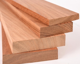 Rood hardhout, Sapeli-hout, Duurzaam hout, Sapeli-plank, Sapeli-plank, Op maat gesneden hout, Houtproject, Premium hardhout, Natuurlijk massief hout.