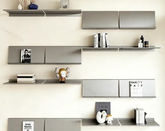 Moderne wandplank, minimalistische boekenplank, metalen tijdschriftenrek, zwevende muurplank, modulaire planken, woondecoratie, wandopslag, decor displayrek.