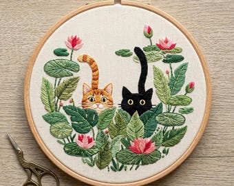 Kattbroderikit – Ginger Black Cats Lotus Pond Botanical Garden Craft