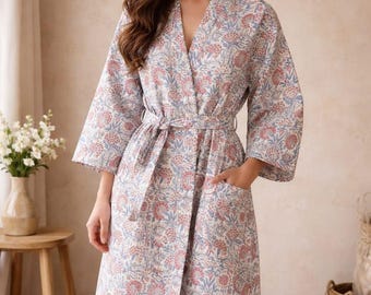 Soft Floral Cotton Robe – Quilted Kimono Robe for Women – Lightweight Housecoat with Pockets – Elegant Loungewear Gift