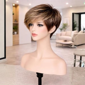 Short Pixie Cut Wig with Highlights, Brown Blonde Bob Hair Topper for Natural Look, Easy-to-Wear Synthetic Hairpiece for Women