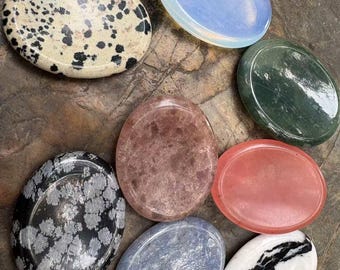 Heilkristall-Geschenk – MIRENZAER Handgefertigter Sorgenstein zur Stressbewältigung, Meditation, Linderung von Angstzuständen, Förderung der Achtsamkeit und positiver Energie