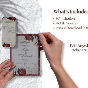 Puede incluir: Un dise&ntilde;o de invitaci&oacute;n de boda con un motivo de granada y floral. La invitaci&oacute;n se muestra en un tel&eacute;fono inteligente y una tarjeta impresa. El texto incluye los nombres "Layla & Ahmad" y los detalles del evento. El dise&ntilde;o es compatible con dispositivos m&oacute;viles y est&aacute; disponible como PDF de descarga instant&aacute;nea.