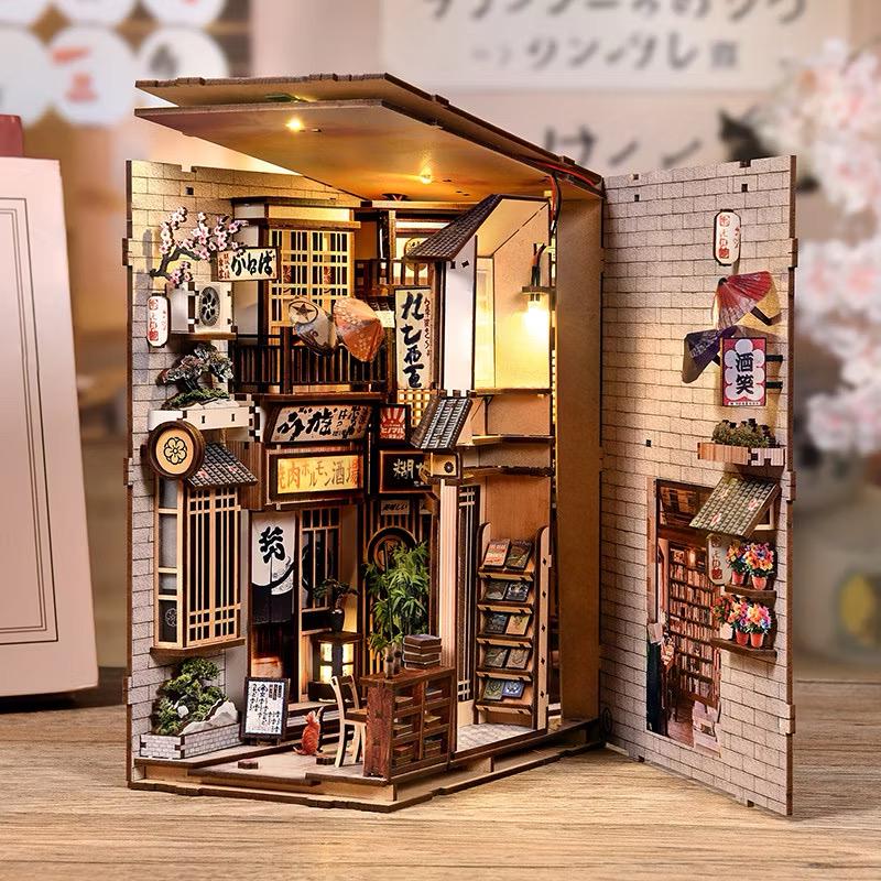 Anavrin book nook - Etsy 日本