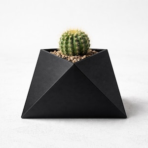 3D Printed Geometric Succulent Planter – Modern Minimalist Home Decor Pot