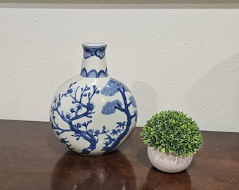 Vintage Seymour Mann 'China Blue' Fine Porcelain Vase - 10" Chinoiserie Decor