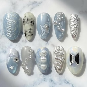 Uñas postizas hechas a mano inspiradas en BTS Swim: Océano Azul y Partitura Musical