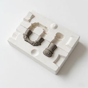 Traditionell kinesisk drakemolnmotiv med dubbel användning för tekannahandtag och lockknopp