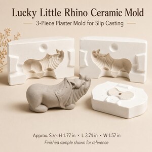 以下が含まれることがあります： Lucky Little Rhino Ceramic Moldと記された3ピースの石膏型。白い型2つと、完成した灰色のサイのフィギュアが含まれています。完成品のサイズは高さ4.5cm、長さ9.5cm、幅4.0cmと記載されています。