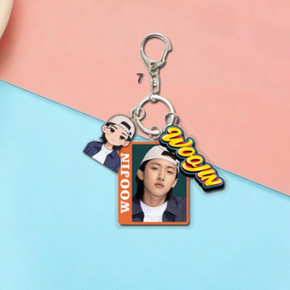 Lngshot Keychain, Ohyul Ryul Woojin Louis Acrylic Bag Charm, Kpop