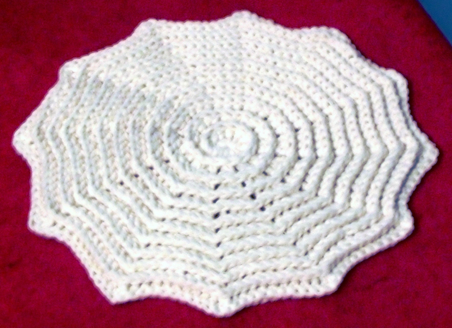 7 Crochet Bath Rug Patterns for Bathroom Floors, Entryways, and Cozy Home Decor 6 Crochet Spiral Circular Rug Bath Mat from Thomasina