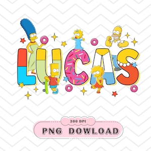 Peut inclure: Graphique coloré avec le nom "LUCAS" et les personnages des Simpson. Marge, Bart, Lisa, Maggie et Homer Simpson sont représentés. La lettre "C" est un donut. Des étoiles et des donuts entourent le nom. Le texte "PNG DOWNLOAD" est inclus.