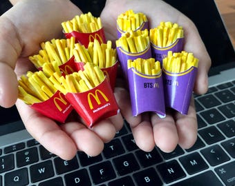 Imán miniatura hecho a mano para refrigerador con forma de papas fritas de McDonald's