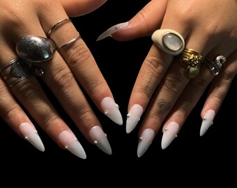PRESS ON - Solid color and piercing