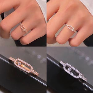 Puede incluir: Cuatro imágenes de un anillo con un diseño central rectangular. El anillo está disponible en tonos dorados y plateados, cada uno incrustado con pequeñas piedras brillantes. El anillo se muestra en un dedo y también se exhibe sobre una superficie negra.