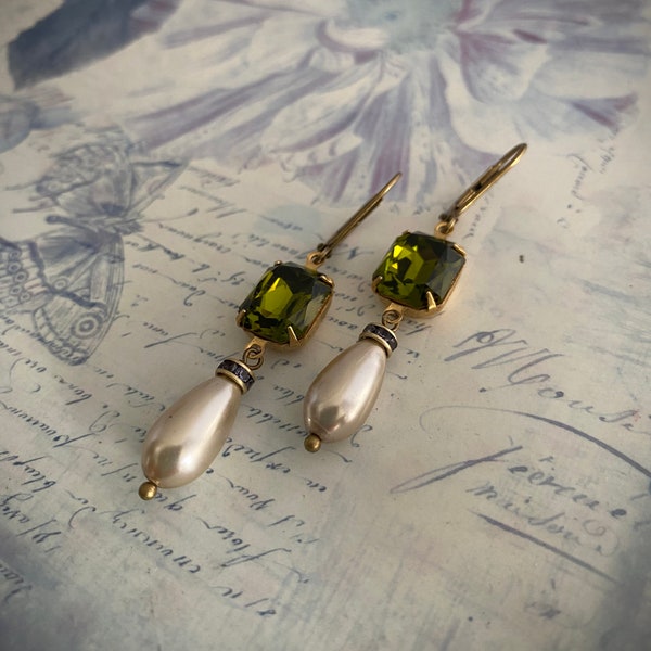 Exquisite olive green vintage glass gem and faux pearl drop earrings