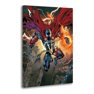 Könnte beinhalten: Comic-Kunstdruck mit der Figur Spawn. Das Bild zeigt Spawn in einer dynamischen Pose mit rotem Umhang, Ketten und einer Feuerkugel. Der Hintergrund umfasst eine Stadtlandschaft und Blitze.