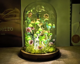 Enchanted Green Mushroom Lamp, with Glowing Crystals, Mushroom Terrarium Night Light, Fantasy Mushroom Lamp for Kids Room Decor Unique Gift